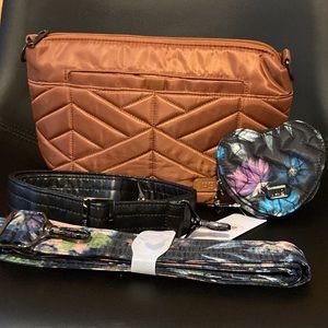 LUG Flare in Copper Brown! EUC Flowered pattern inside w/ two straps, coin pouch